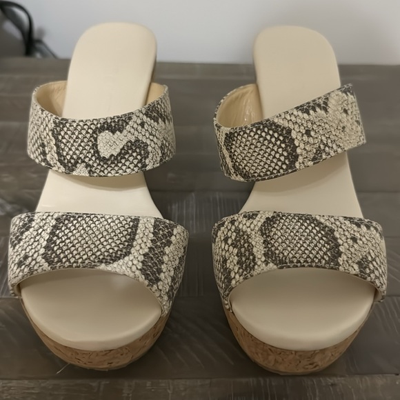 Excellent condition! - Picture 2 of 8